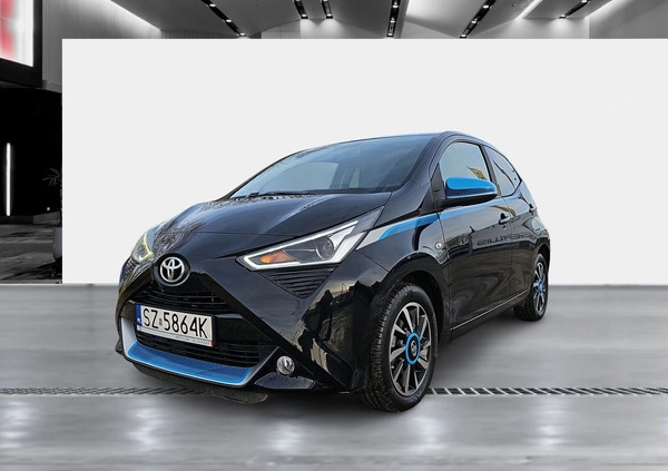 Toyota Aygo cena 39900 przebieg: 89000, rok produkcji 2018 z Darłowo małe 137